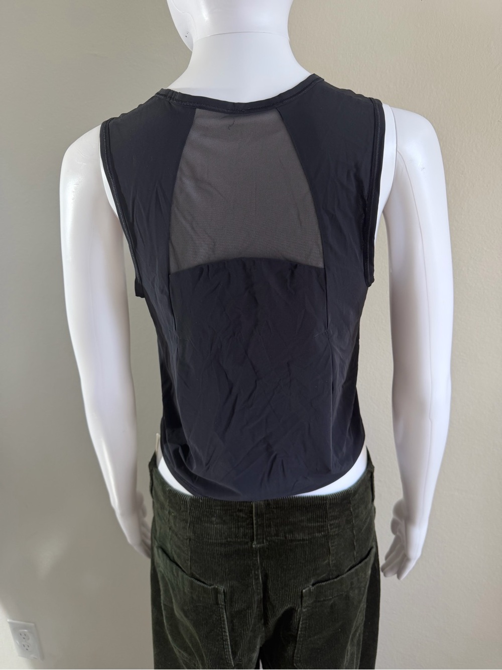 lululemon Sculpt Cropped Tank Top - Picture 9 of 12